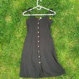 Button black dress